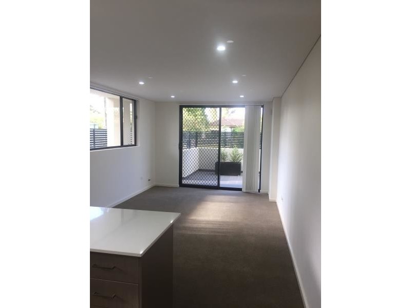 2/8-10 Octavia Street, Toongabbie NSW 2146